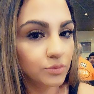 Meet your Posher, Regina